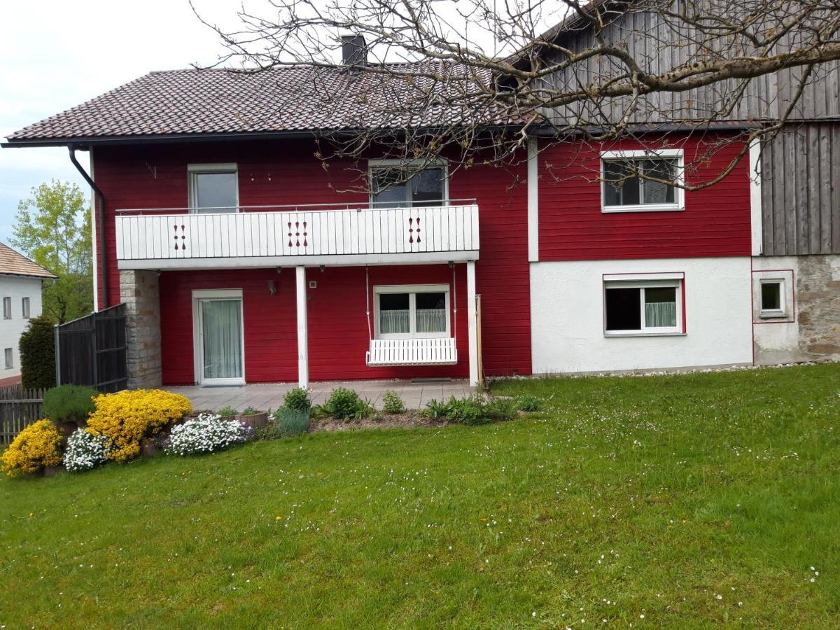 Ferienwohnung Im Seidlerhof Mit Balkon Und Garten Röhrnbach Екстериор снимка